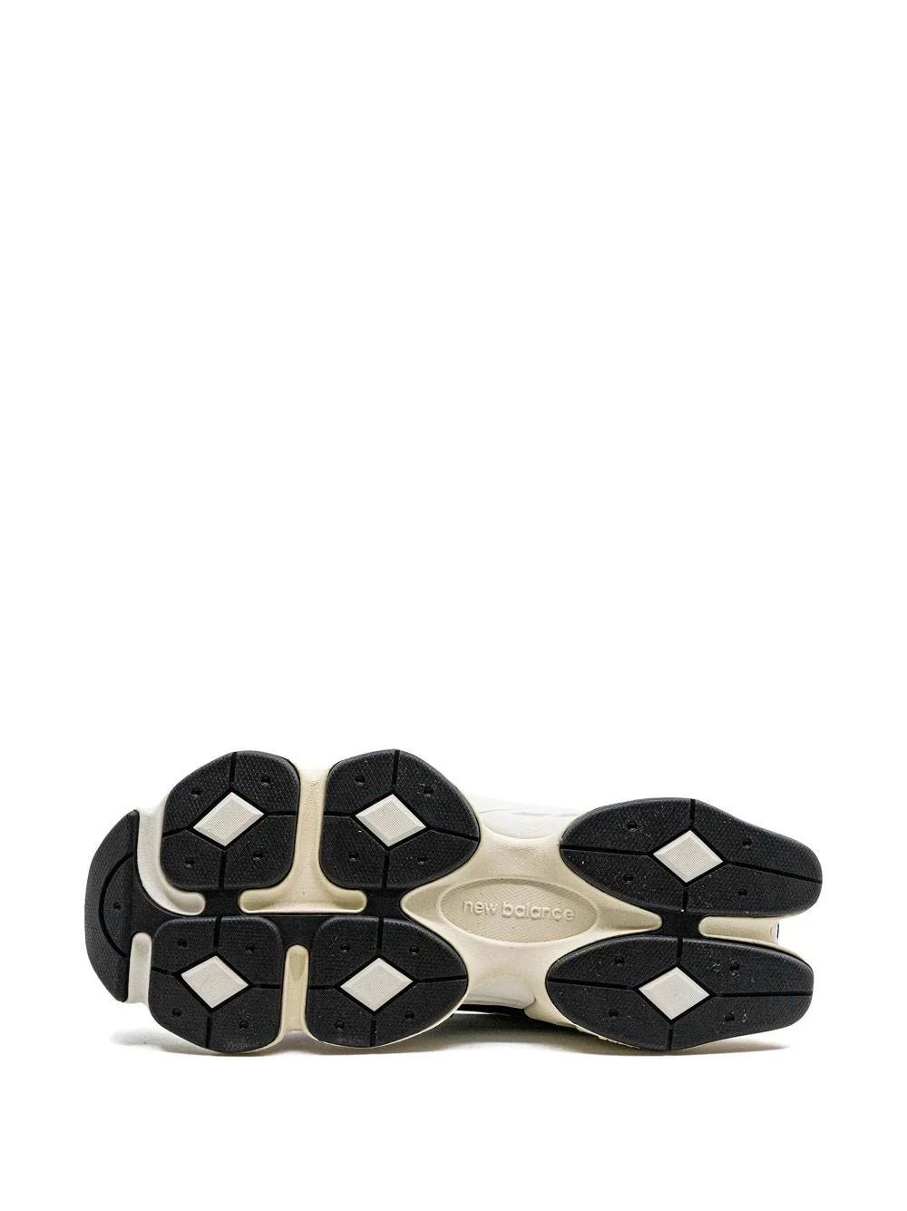 Alternative view of NEW BALANCE 9060 BLACK WHITE