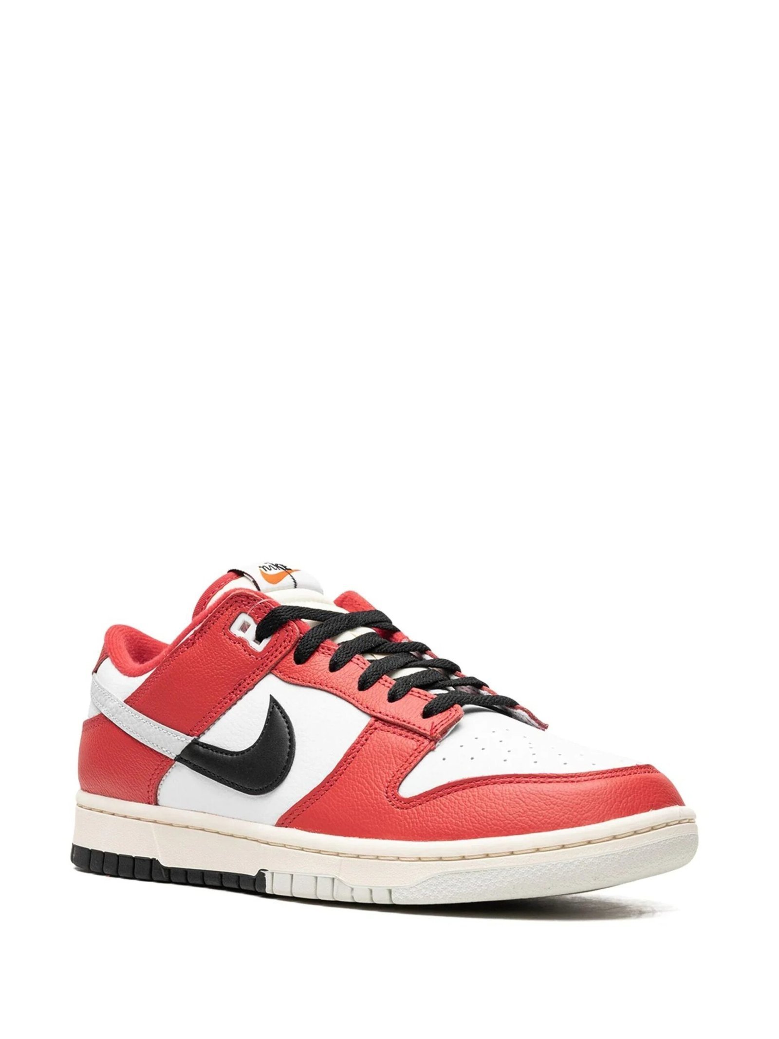 Alternative view of Dunk Low "Chicago Split" sneakers