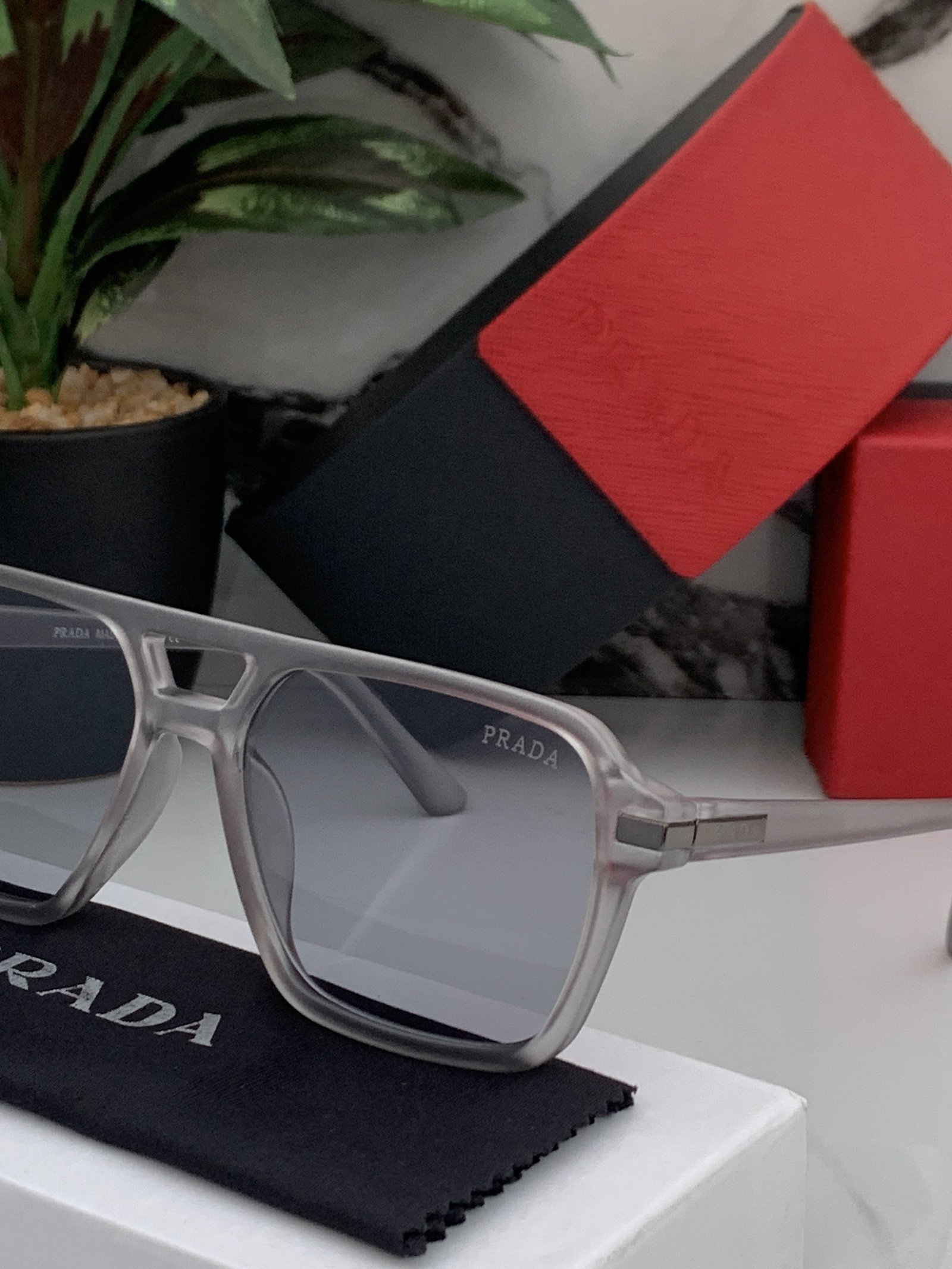 Branded Sunglasses PB 20 Grey (With Original Kit) - Image 4