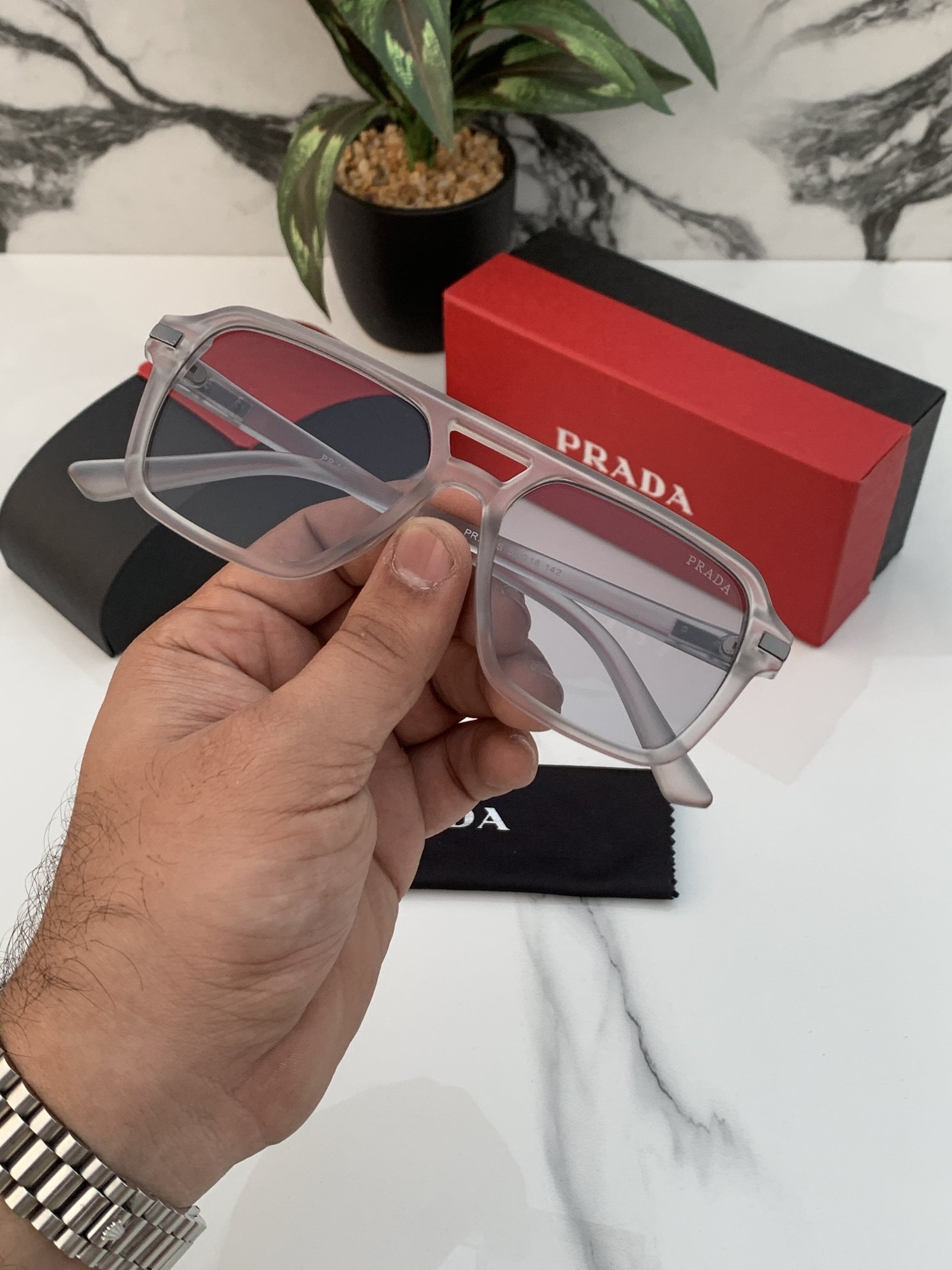 Branded Sunglasses PB 20 Grey (With Original Kit) - Image 3