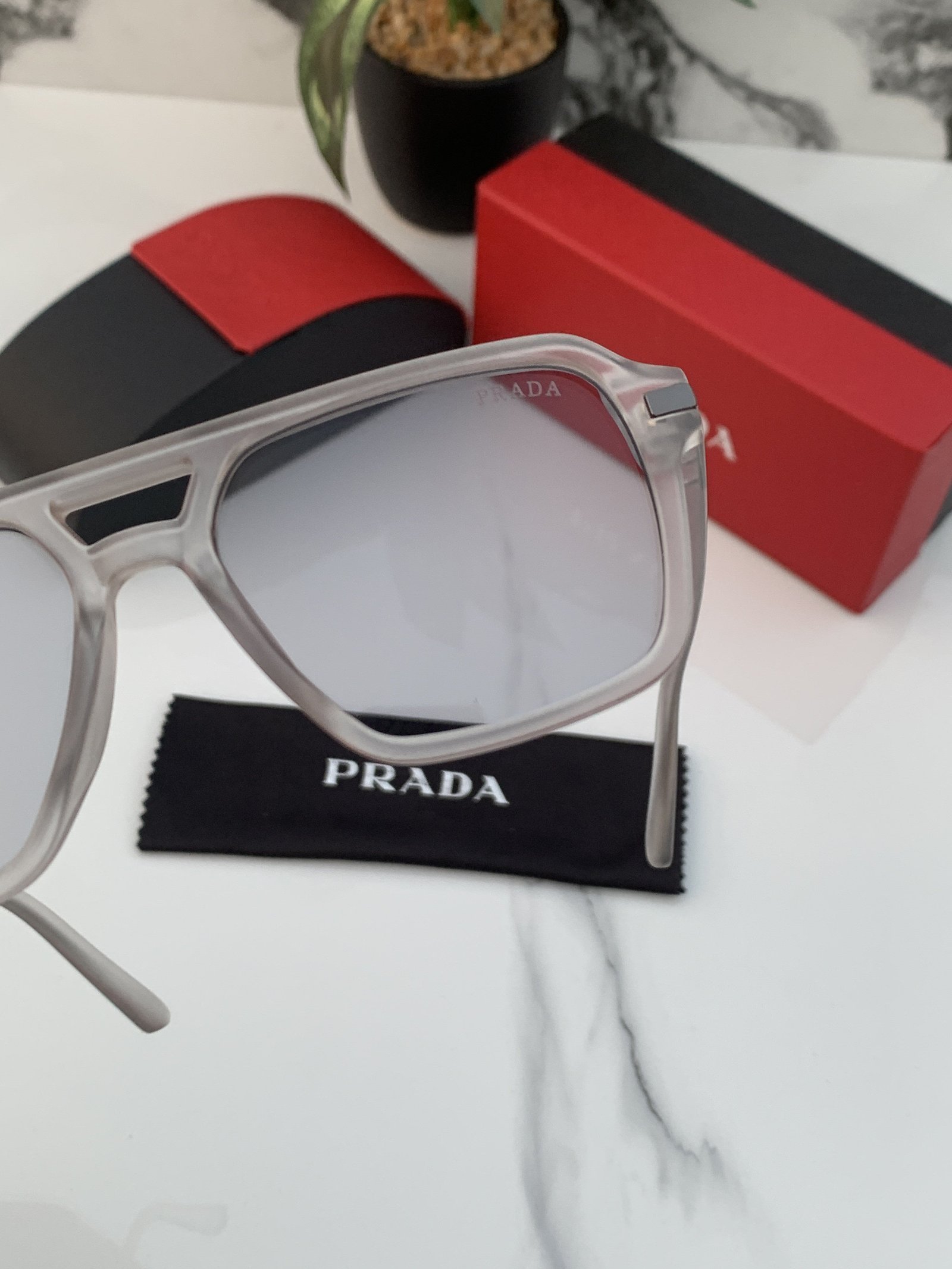 Alternative view of Branded Sunglasses  PB 20 Grey (With Original Kit)