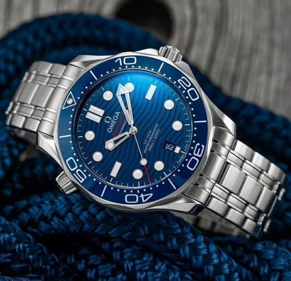 Alternative view of OMEGA SEA MASTER AUTOMATIC PRIMIUM WATCH