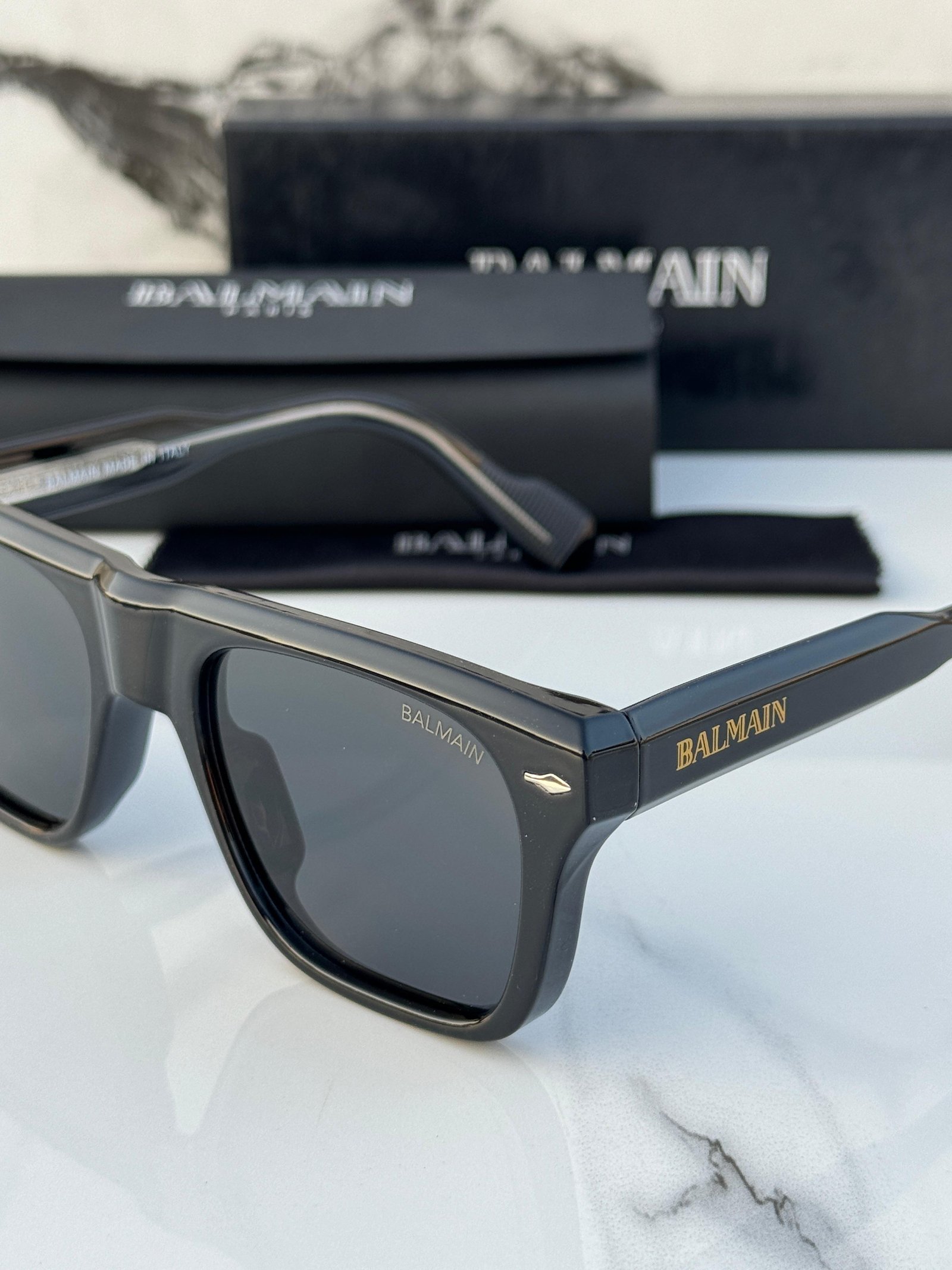 Alternative view of Branded Sunglasses  Full Black BLMN .(With Original Kit)