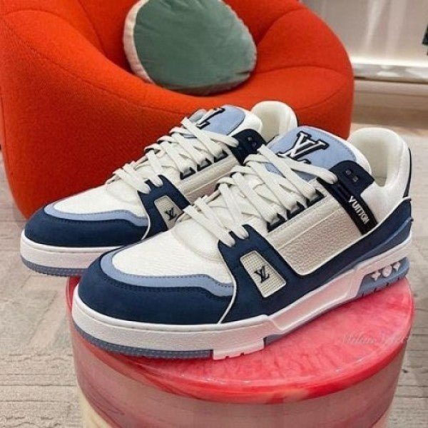 Alternative view of LOUIS VUITTON