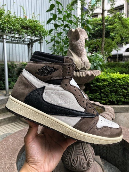 Branded Air Retro 1 Travis Scott Sneakers