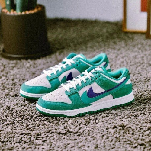 Alternative view of Branded Sb Dunk Low SE 85 Double Swoosh Neptrune Green