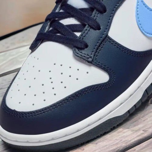 Alternative view of branded sneakers midnight low se