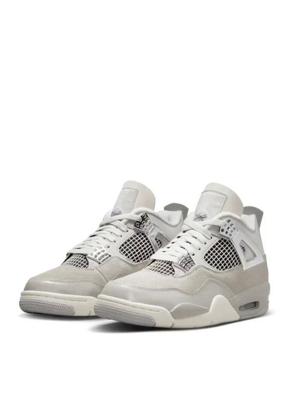 Alternative view of jordan retro 4 frozen moment